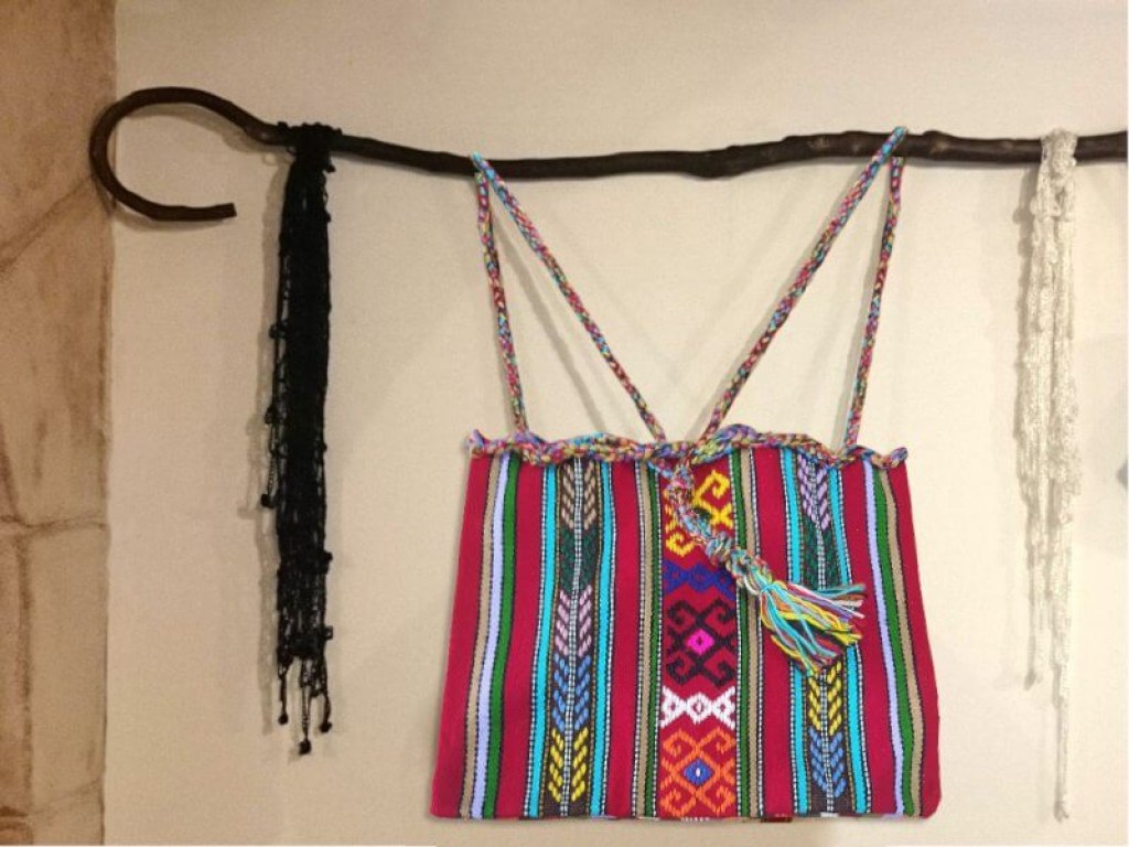 Παραδοσιακή Μάλλινη Τσάντα-Βούργια Σχέδιο Β Γαρύφαλλο | Γαρύφαλλο - Λευκά Εϊδη